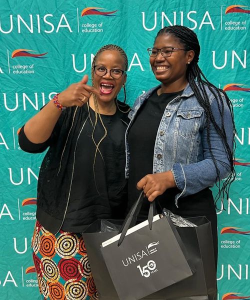 entlenaicker's tweet photo. I'm super excited and proud of Khunjulwa Peter, my mentee, for winning the 2023 CEDU Admin Mentee Award. When you are passionate about what you do, it will show. Congratulations Khunjulwa! @unisa   @CEDU_Unisa #MentorshipMatters https://t.co/YPS0DJhtsb