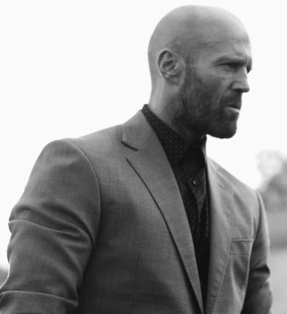 DurableMLecture's tweet photo. 22 Life tips for men:

(Most men learn too late)

1) She doesn't want you? Cool. 

Go after her friends. Go after her sister(s). Be ruthless King. https://t.co/syuTBJo1lL
