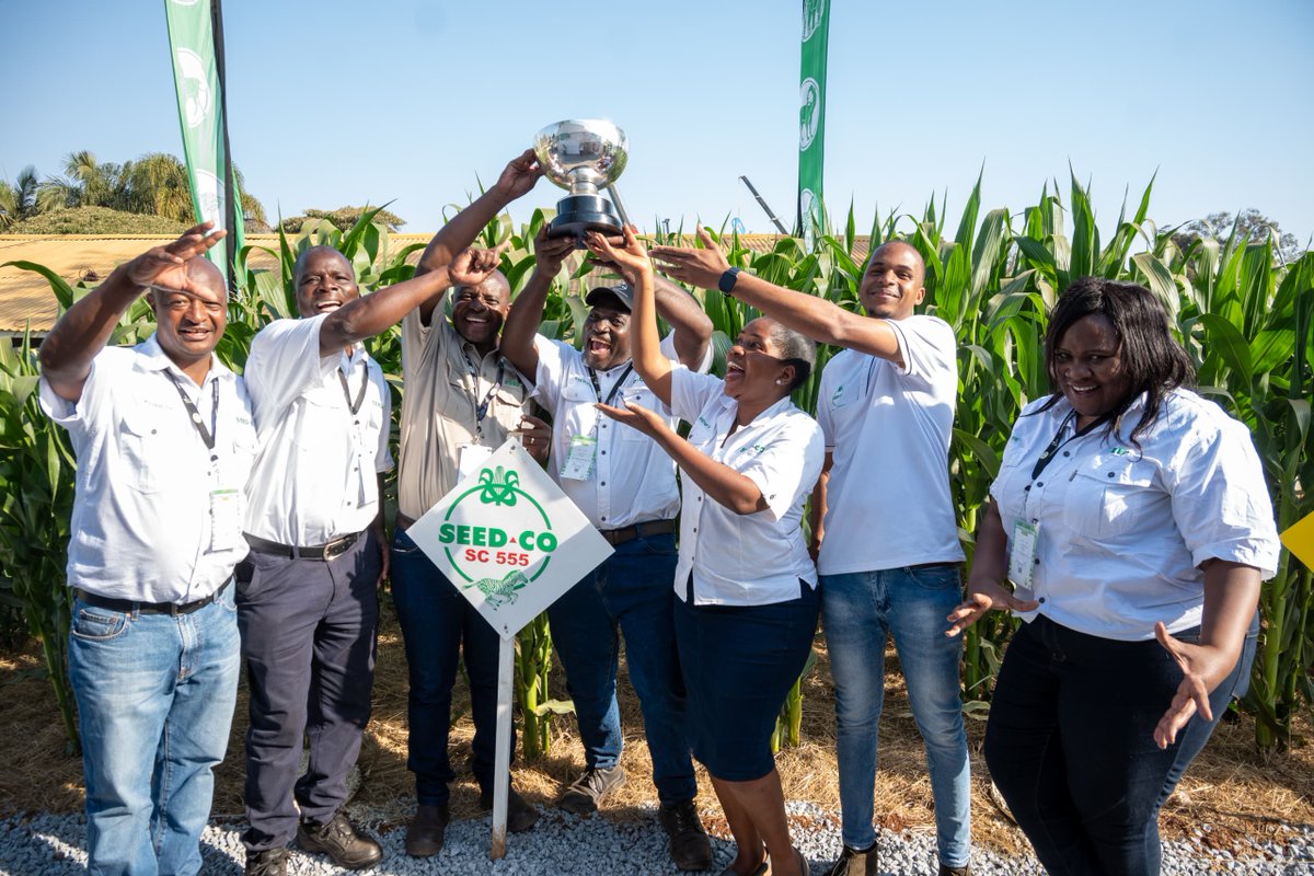 SeedCoZimbabwe's tweet photo. Congratulations to Seed Co! 🎉
We are thrilled to celebrate the achievement of winning the Best Agricultural Display at the Zimbabwe Agricultural Show 2024! Here's to many more milestones &amp; continued success in advancing agriculture in Zimbabwe
#zas114 
#itstartswiththerightseed https://t.co/rVMQMDgEIr