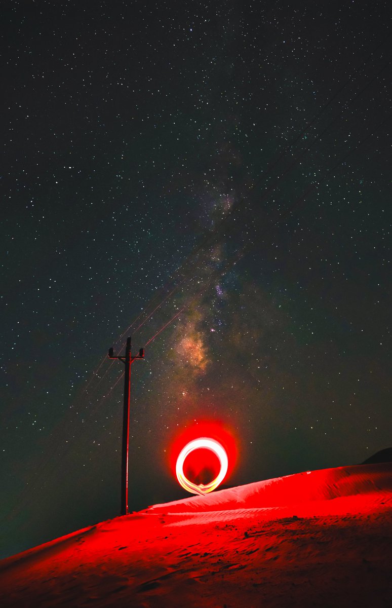 vosophotography's tweet photo. Opening Portal over the Sand Dunes while hoping to capture Perseids 

#Astrophotography #milkyway #perseids #meteorshower https://t.co/QauTvAgQYP