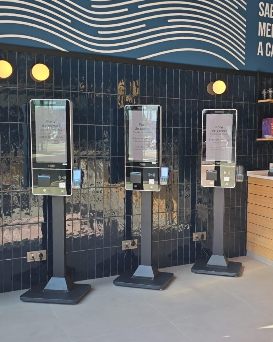 Faborit's tweet image. ¡Barcelona, estamos de estreno! 🌊✨ Faborit Port Olímpic abre sus puertas para que disfrutes de nuestro sabor único, ahora con vistas al mar. 🌅🥤¡Te esperamos!
#FaboritPortOlímpic #NuevoFaborit #Barcelona #MomentosFaborit