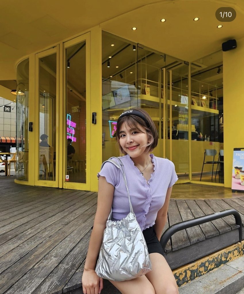 Ningjareview's tweet photo. #พร้อมส่ง 💗Carlyn รุ่นใหม่มาแล้ว Twee mini มี 6 สี น่ารักมาก เลือกสีไหนก็ได้ แมทง่าย 

🛒 3790 ส่งฟรี 

#พรีออเดอร์เกาหลี #carlynbagพร้อมส่ง #carlyn #carlyncozy #carlynthailand #carlyntweemini https://t.co/SKKf1yAqaK