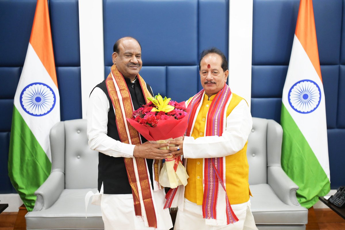 ombirlakota's tweet photo. बिहार के उपमुख्यमंत्री श्री विजय कुमार सिन्हा जी ने आज दिल्ली स्थित निवास पर शिष्टाचार भेंट की। इस दौरान उनसे विविध विषयों पर चर्चा हुई। 
@VijayKrSinhaBih https://t.co/kQfjB3DVkm