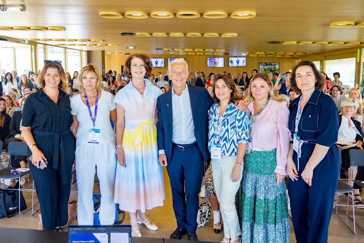 Clap de fin de la #REF2024 
<a href="/LaetiAllemand/">Laetitia Allemand</a>  a fait rayonner l’Up elles en présence de <a href="/PatrickMartin_1/">Patrick Martin</a>  , <a href="/dcarlach/">Dominique Carlac'h</a>, <a href="/MarleneSchiappa/">🇫🇷 MarleneSchiappa</a>  ainsi que les différentes délégations présentes.
<a href="/medef/">Mouvement des Entreprises de France</a> <a href="/MEDEF_Sud/">Mouvement des Entreprises de France Sud</a>