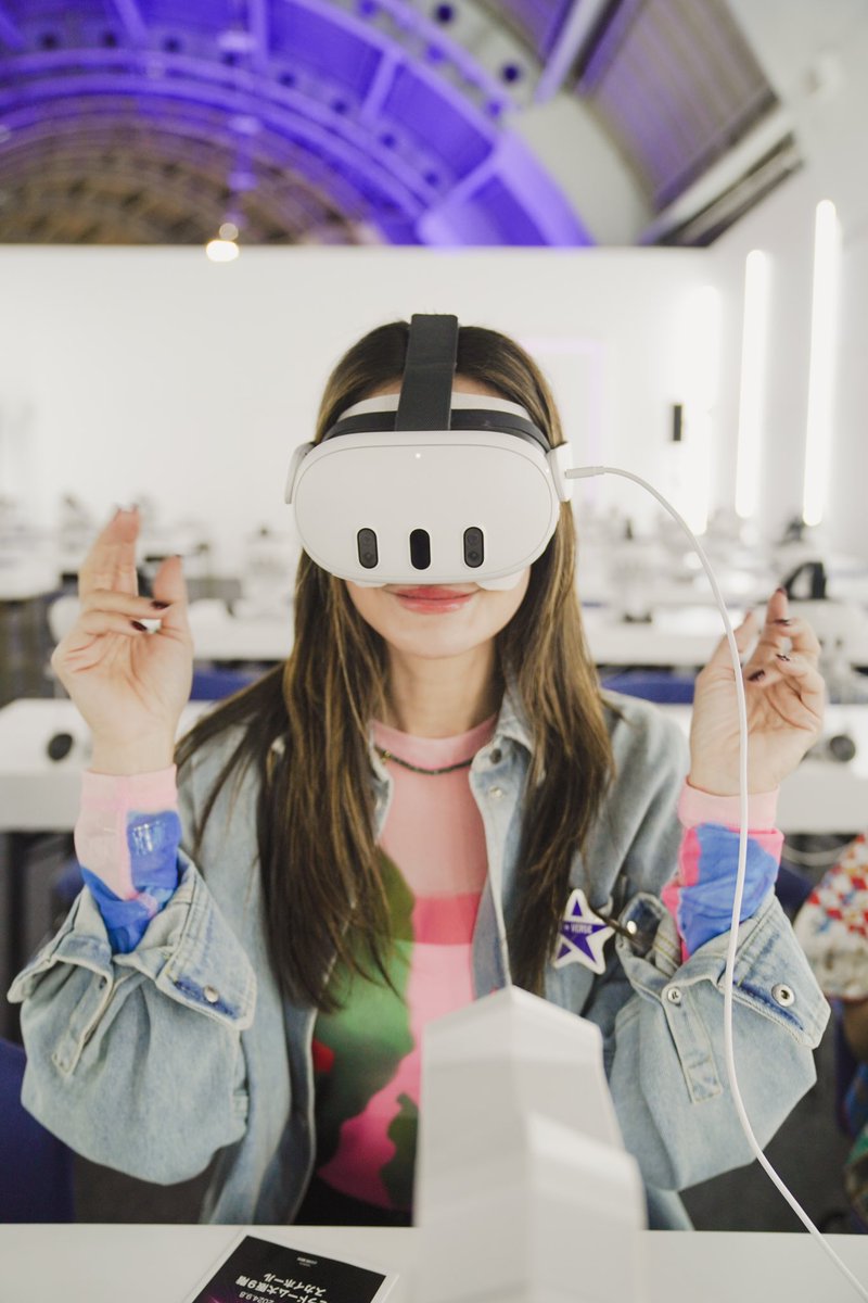 LunaMaya26's tweet photo. #BSTARVERSEINDONESIA 🎶💖💟 https://t.co/qOO37FeSNM