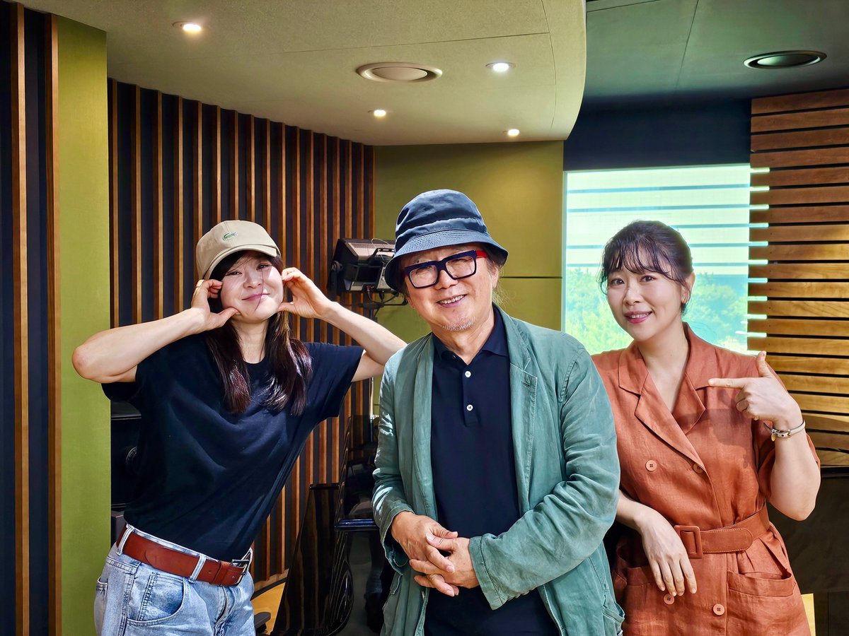 <여름이 끝날 무렵의 라트라비아타> 윤석호 감독 & 김지영 배우가 떴다!💛 웃음 가득 따뜻한 이야기가 오고 간 🎬🎧#최강희의_영화음악 비하인드...