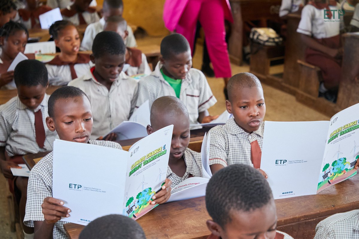 NigeriaETP's tweet photo. Dear Daughters, Dear Sons, 

In a few decades, the earth will be yours to care for. As you learn about climate change and energy transition , remember to apply that knowledge when you make decisions that affect our planet.

You are the next generation of stewards. Protect It. https://t.co/U4gsO6uh2F