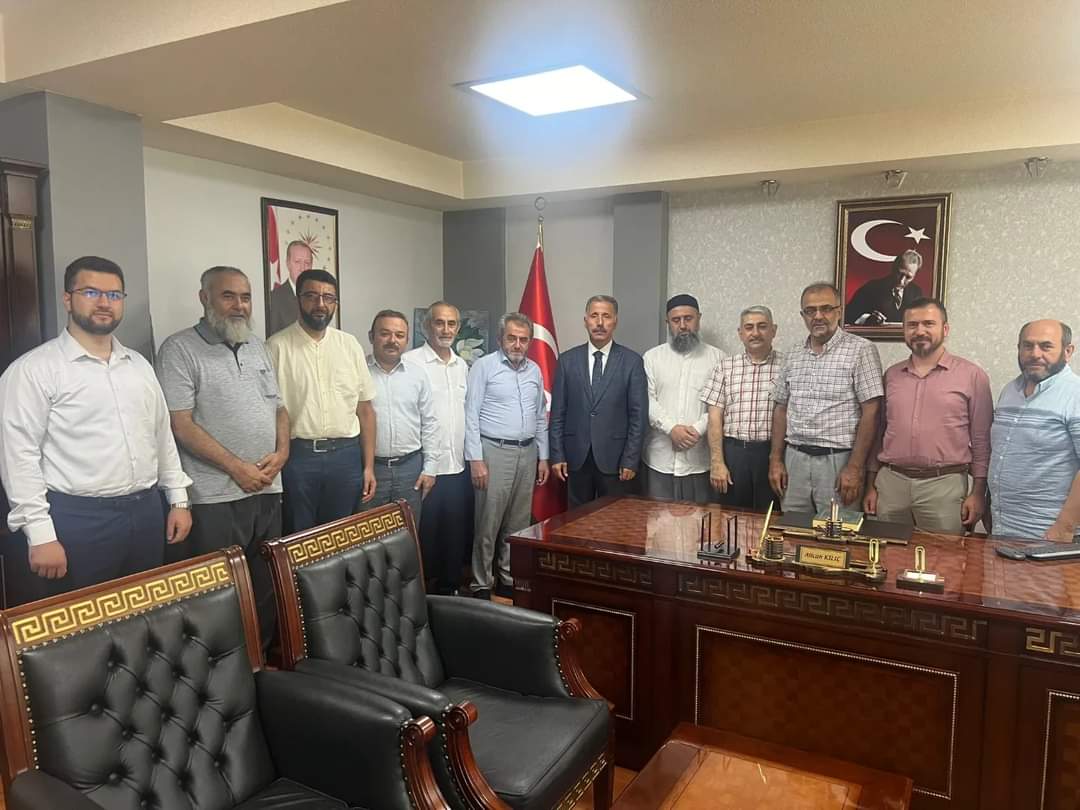 Çatı-Der (@catider) on Twitter photo Mensubu olduğumuz Sincan STK platformu üyeleri olarak ilçemize Milli Eğitim Müdürü olarak atanan Sayın Alican KILIÇ'a hayırlı olsun ziyaretinde bulunarak yeni görevinde başarılar diledik.
<a href="/sincanmem/">Sincan İlçe Milli Eğitim Müdürlüğü</a> Mensubu olduğumuz Sincan STK platformu üyeleri olarak ilçemize Milli Eğitim Müdürü olarak atanan Sayın Alican KILIÇ'a hayırlı olsun ziyaretinde bulunarak yeni görevinde başarılar diledik.
<a href="/sincanmem/">Sincan İlçe Milli Eğitim Müdürlüğü</a>