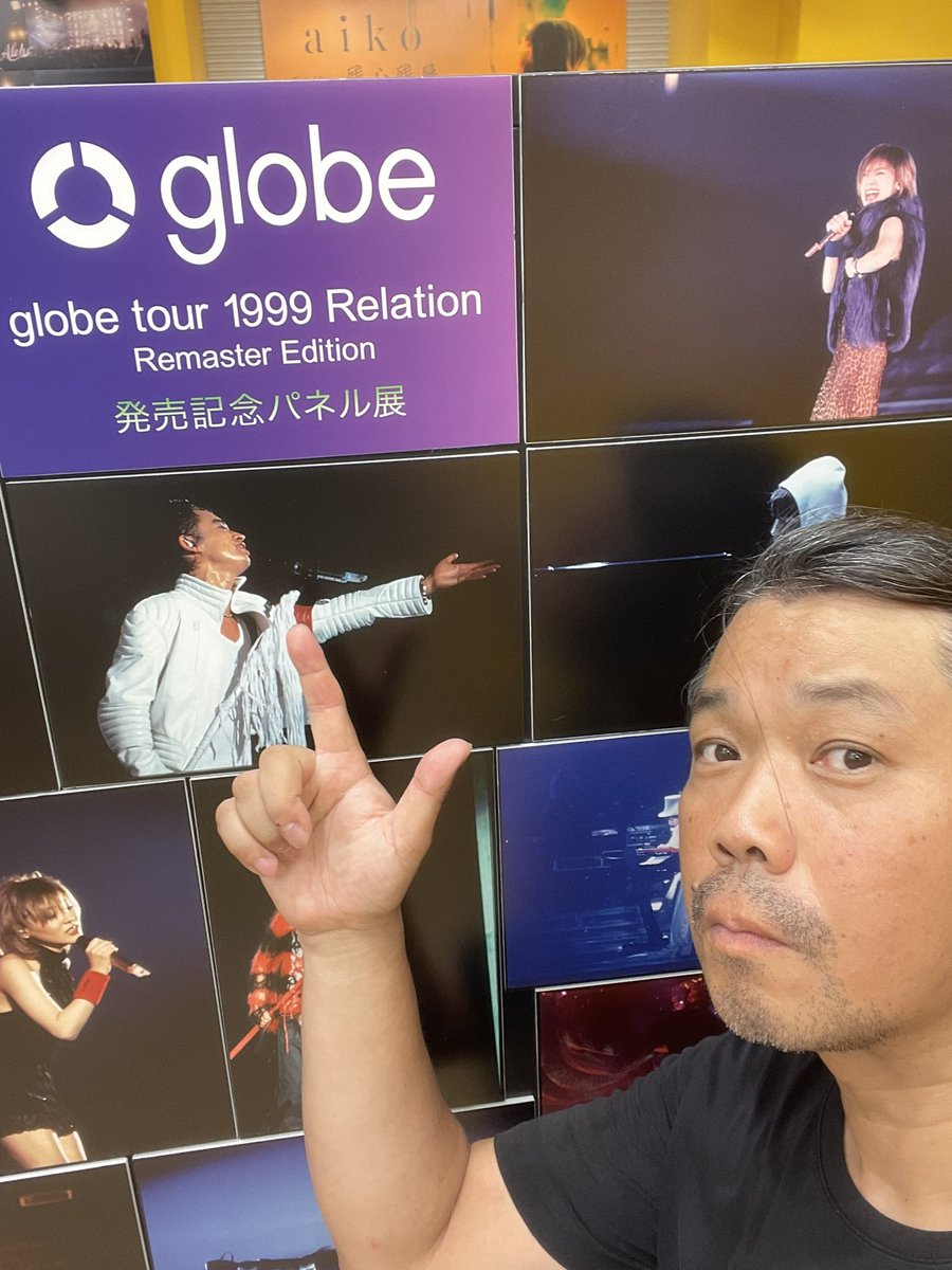 TAKA_VOCAL's tweet photo. とりあえず一瞬観に行きました!!
タワレコ新宿、9階から10階へ上がるエスカレーター付近に展示されてました🤟
#globe #Relationtour #remasteredition #タワレコ新宿 https://t.co/Y6nzdZQdN7