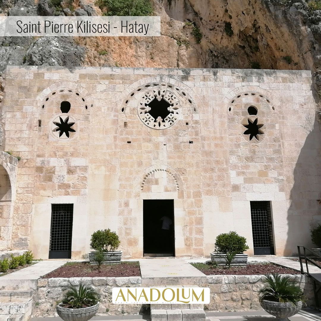 Hatay'ın kendisi küçük ama Dünya'nın ilgisinin büyük olduğu tarihi yapısı: Saint Pierre Kilisesi ⛪ Dünya'nın ilk mağara kilisesi ve Hristiyanlığın ilk kilisesi olarak bilinen yapı; bütün Hristiyanlar açısından büyük manevi öneme sahiptir. #anadolum #kulturelmiras #hatay #antakya