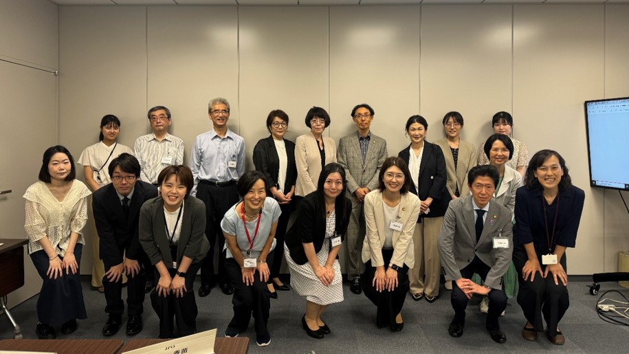 JIPAsecretariat's tweet photo. 【JIPA活動ニュース】JIPA DE&I Society WGは、7/31、特許庁デザイン経営プロジェクトD&Iチーム-弁理士会DE&I推進委員会と3者合同の意見交換会を実施。「知財×DE&I」を軸に推進する互いの取り組み等を共有し、活発な意見交換を行いました。
#知財 #DEI #DI #特許庁 #JPO #日本弁理士会 #JPAA #JIPA https://t.co/6kwlz8ngB4