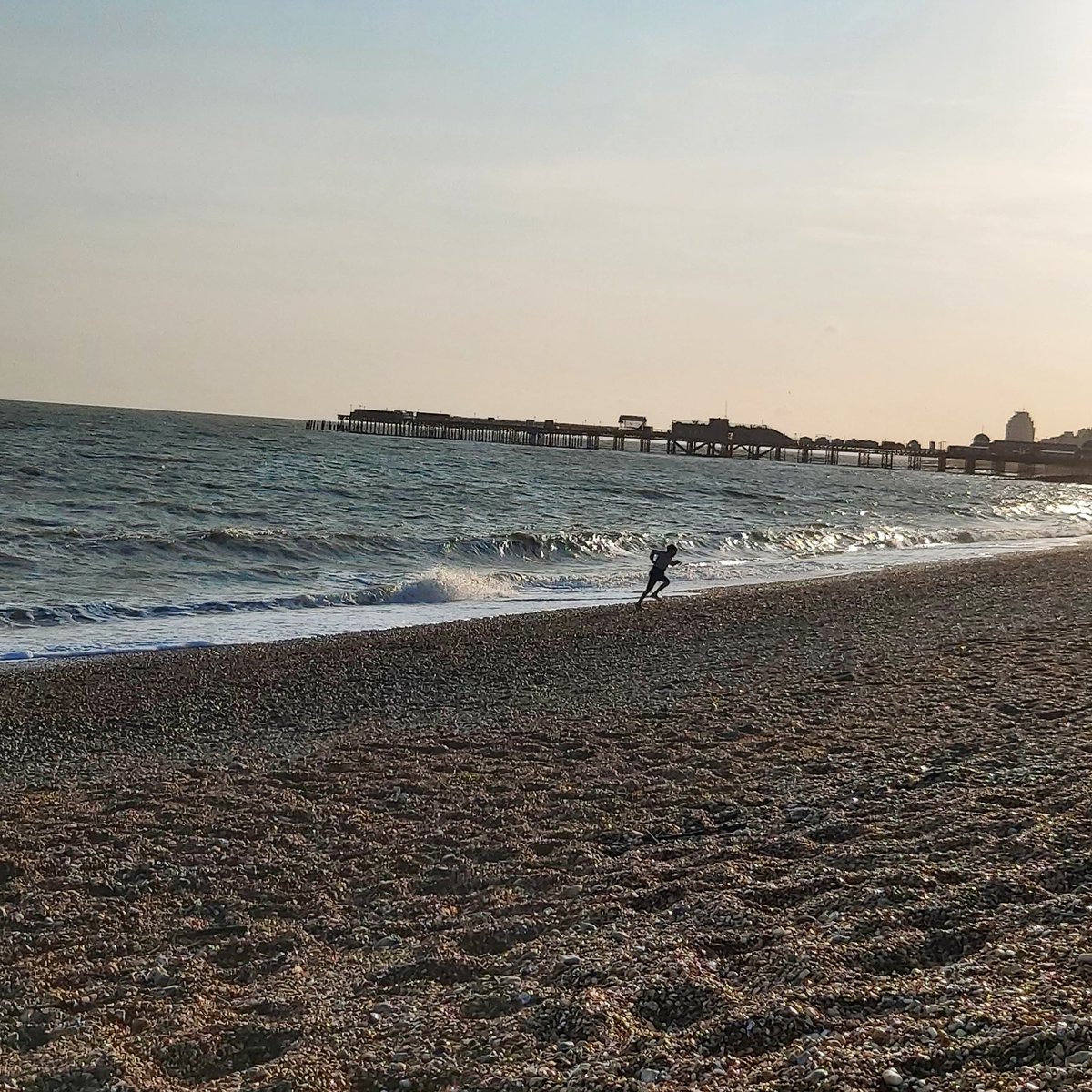 Shortst34917424's tweet photo. In Hastings on a break what a lovely place.
#Hastings https://t.co/XUSHkbcu7u