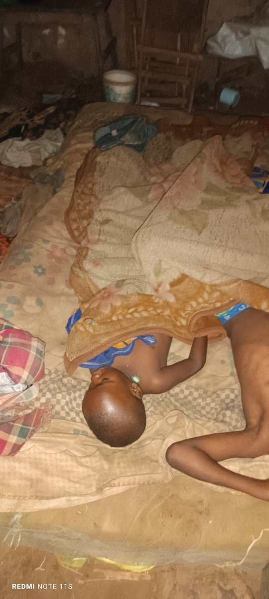 Henryhenrysaava's tweet photo. My friends she is my sister naye you feel like you can help as brother but we come from poor family I hope you understand me. But if any kids clothes or anything else she wil be happy. God bless you https://t.co/e7w8vun7BO