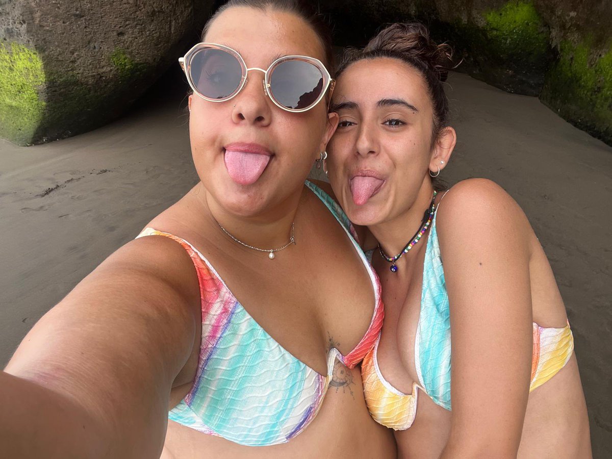 crx_____'s tweet photo. no puedo estar más feliz 🏖️
28 a tu lado🧡
@OlgaPujol2 https://t.co/pprDoktlgG