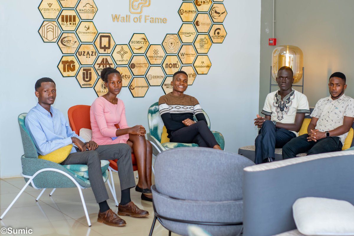 Oliveria53798's tweet photo. 🚀 Meet the Sumic team, a group of young, talented individuals passionate about technology and innovation.

Innovation is at the heart of everything we do @SumicUg . Visit us today for business groundbreaking technology solutions that drive success.

#VisitSumic https://t.co/QxIPly6y7u