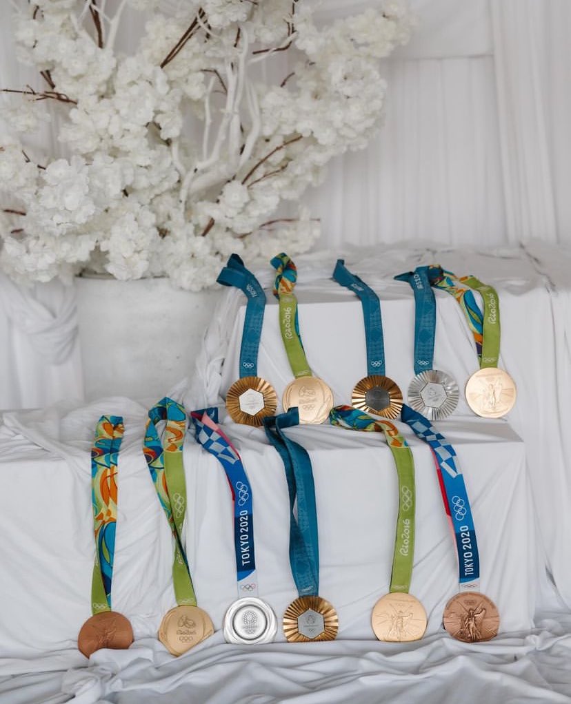 Simone Biles 🇺🇸 et ses 11 médailles olympiques. 😳