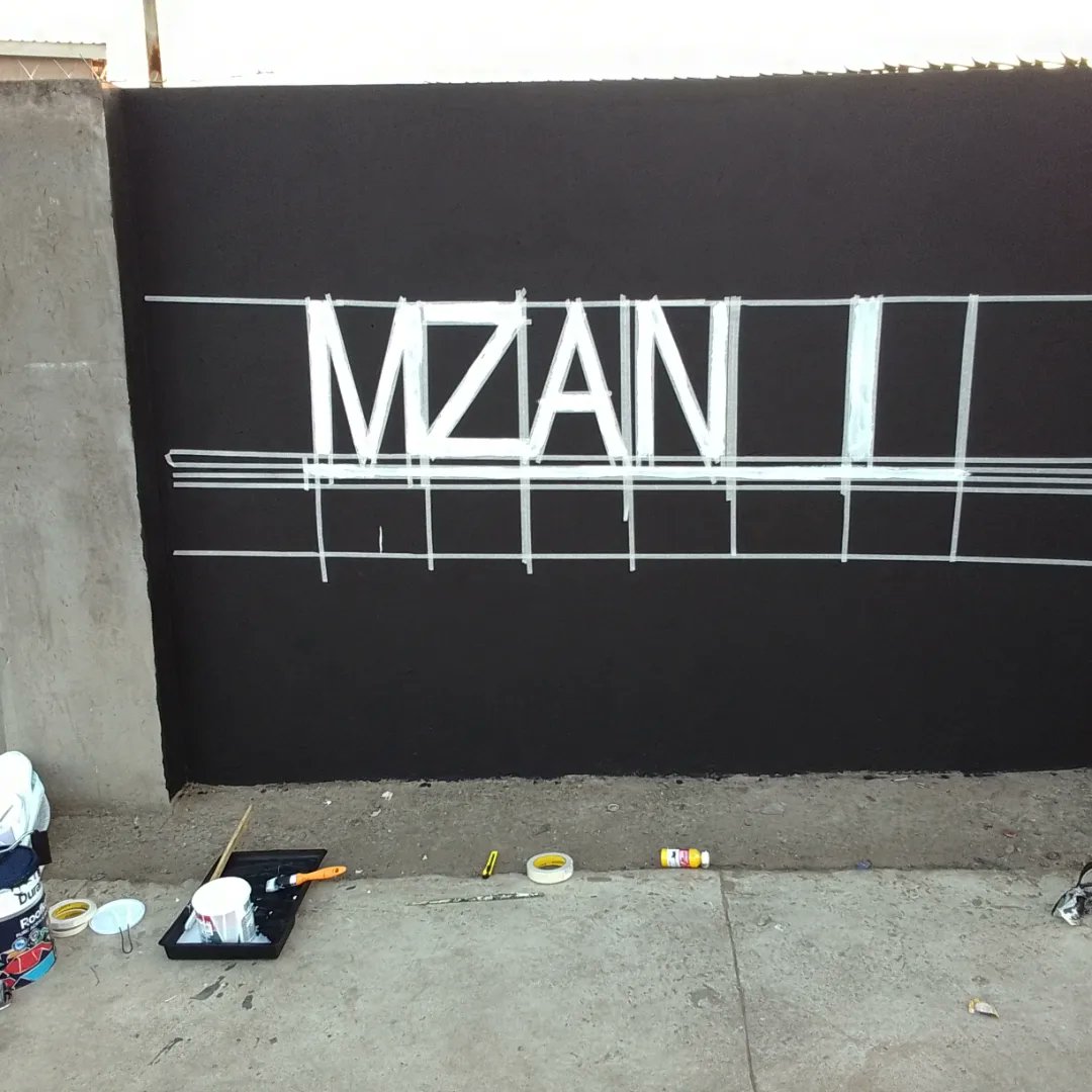 XArt03's tweet photo. "MZANSI LOUNGE Pietermaritzburg(Ashdown) Wall Art Design, inside and outside 2024"👨🏾‍🎨🎨🫶🏾🙏🏾🔥 https://t.co/bAjvEjlTt7