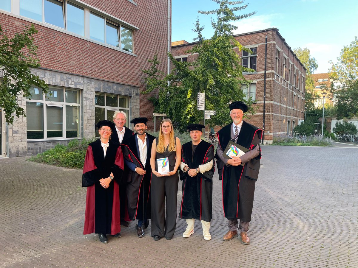 Dr. Charlotte Bücken tweet media