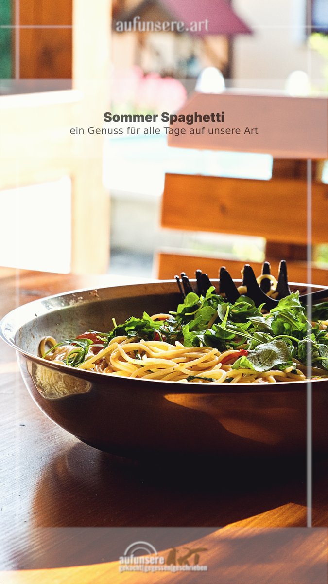 Es gibt Zeiten, da ist die Hitze unerträglich, der Sommer ist da! Ja, jedes Jahr kommt die Frage, es ist so heiß, was soll ich essen, was soll ich kochen? Sommer Spaghetti sind da ein idealer Tipp. 

ZUM REZEPT: 
aufunsere.art/rezept/sommer-…

#pasta #sommer #kochen