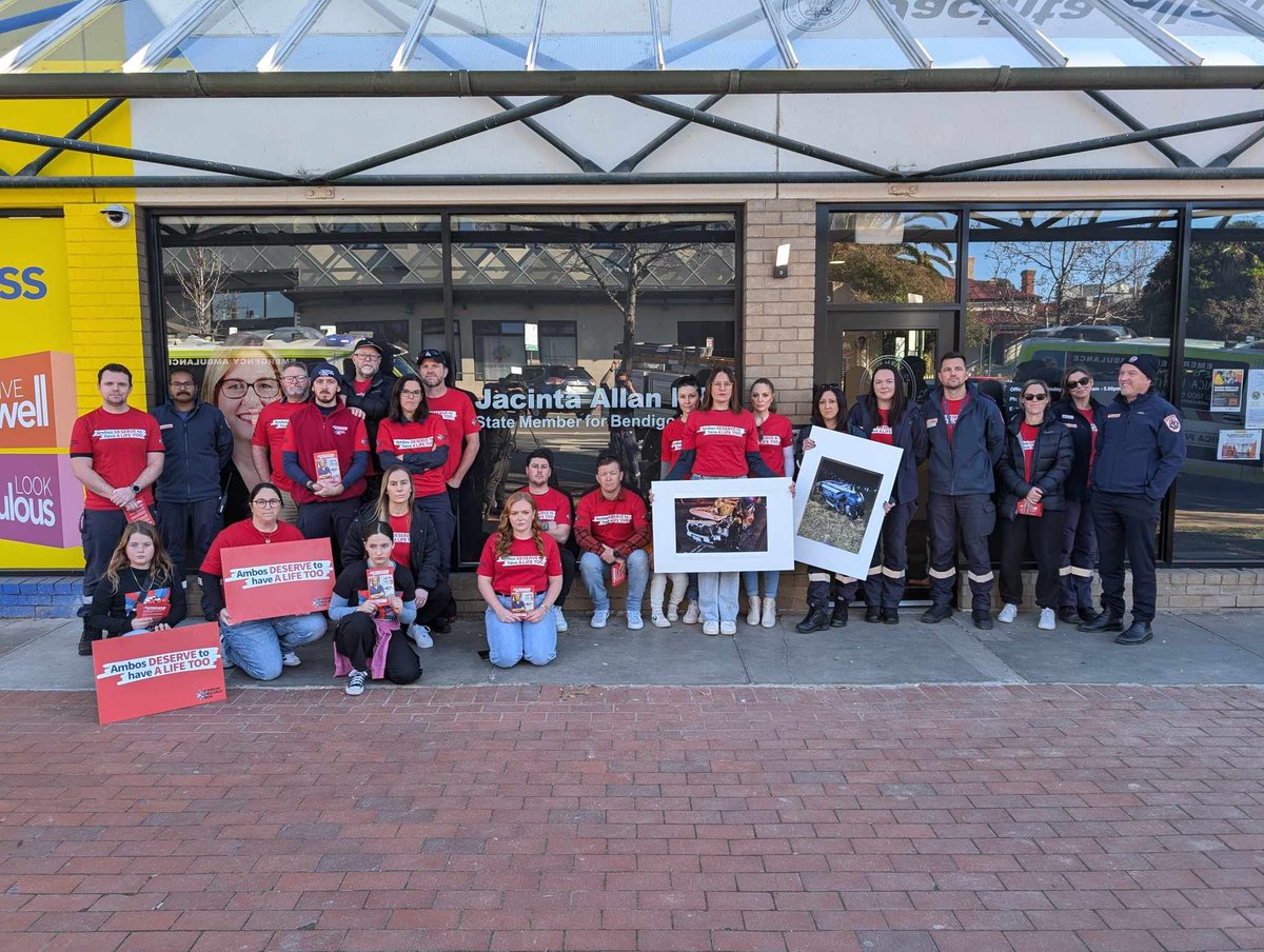VicAmboUnion's tweet photo. Enough already!
Paramedics want a deal.

Ambos are dedicated to saving lives but they deserve a life too. Please sign to support your paramedics.

https://t.co/O7NP5P3ggK

#ambosdeservealifetoo #springst https://t.co/Jhn839AAG2