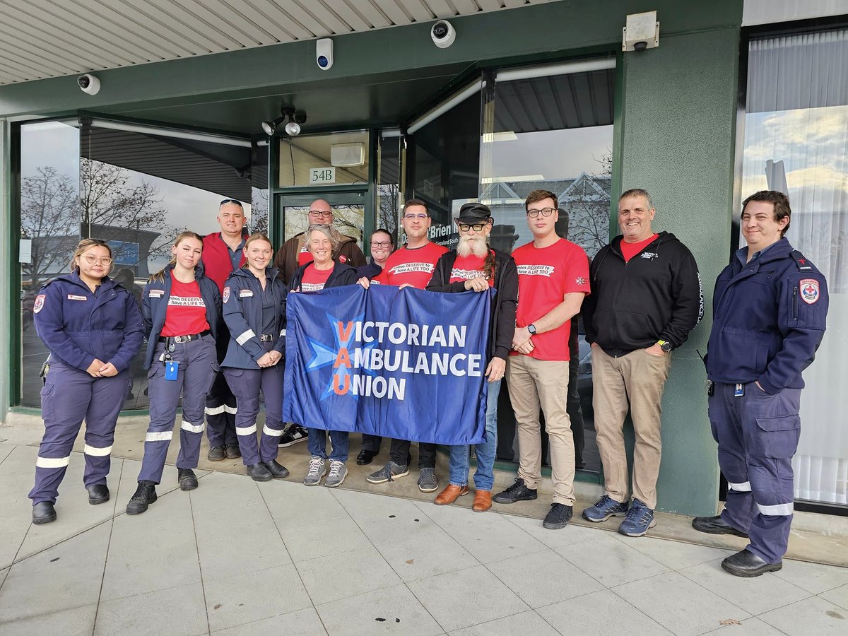 VicAmboUnion's tweet photo. Enough already!
Paramedics want a deal.

Ambos are dedicated to saving lives but they deserve a life too. Please sign to support your paramedics.

https://t.co/O7NP5P3ggK

#ambosdeservealifetoo #springst https://t.co/Jhn839AAG2