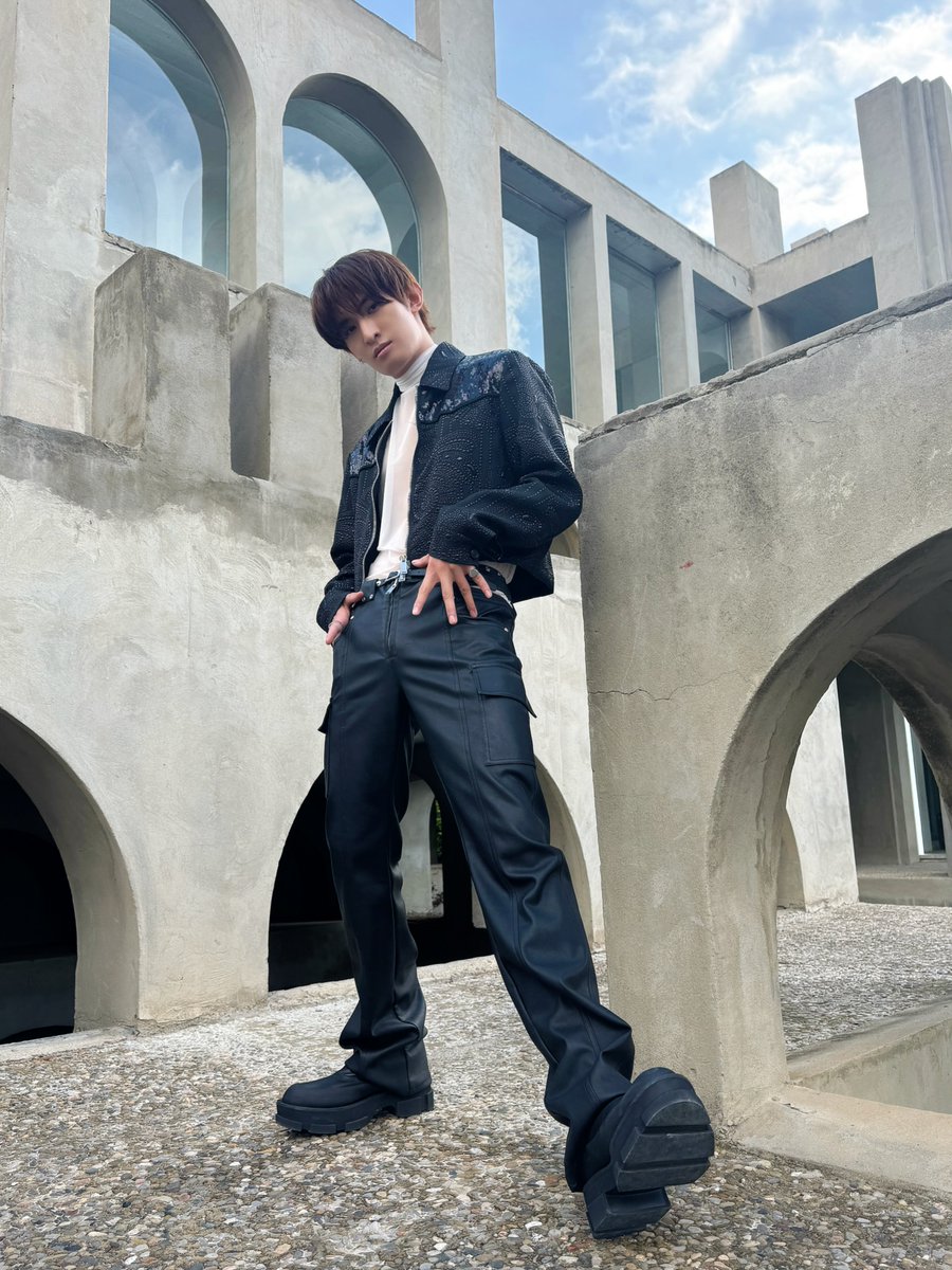 ⋱#向井康二 編⋰ #EMPIRE 衣装Snap in Barcelona