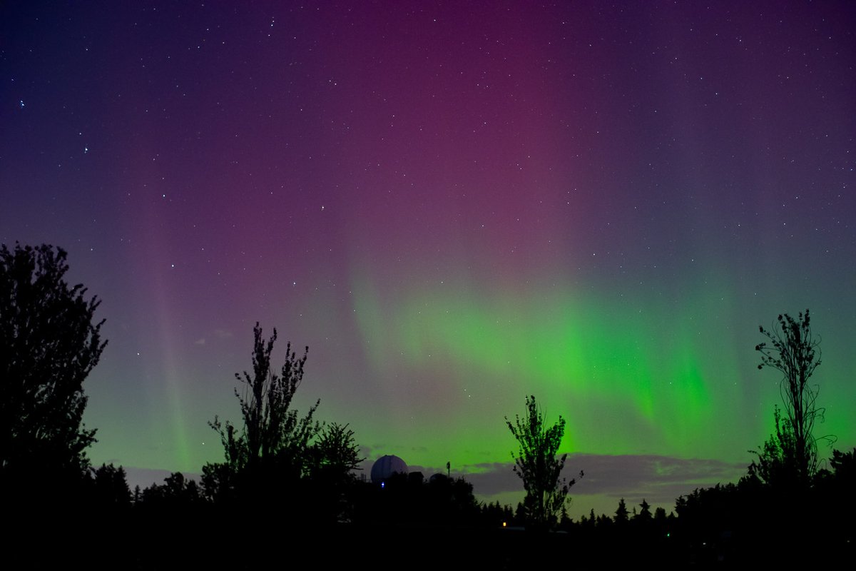 Tony Johnson (@tonyjpix) on Twitter photo a few minutes before midnight caught this over our local observatory on Bainbridge Island #aurora #solarstorm #auroraborealis #wawx <a href="/NWSSeattle/">NWS Seattle</a> <a href="/TamithaSkov/">Dr. Tamitha Skov</a> <a href="/komonews/">KOMO News</a> <a href="/KING5Seattle/">KING 5 News</a> <a href="/KIRO7Seattle/">KIRO 7</a> a few minutes before midnight caught this over our local observatory on Bainbridge Island #aurora #solarstorm #auroraborealis #wawx <a href="/NWSSeattle/">NWS Seattle</a> <a href="/TamithaSkov/">Dr. Tamitha Skov</a> <a href="/komonews/">KOMO News</a> <a href="/KING5Seattle/">KING 5 News</a> <a href="/KIRO7Seattle/">KIRO 7</a>