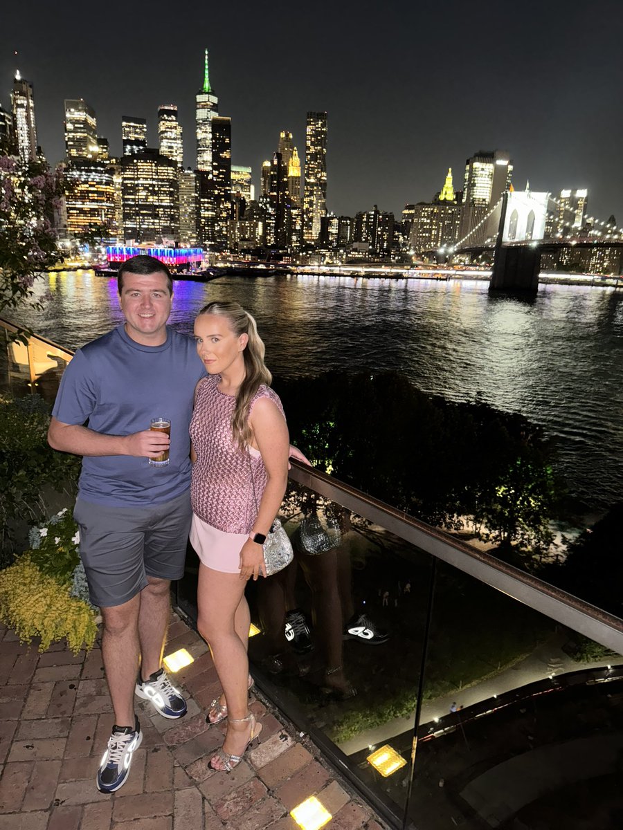 LiamFitzyLFC's tweet photo. LA, Vegas &amp; New York, what a 2 weeks😎🥳🍻 https://t.co/yDD32dcHIg