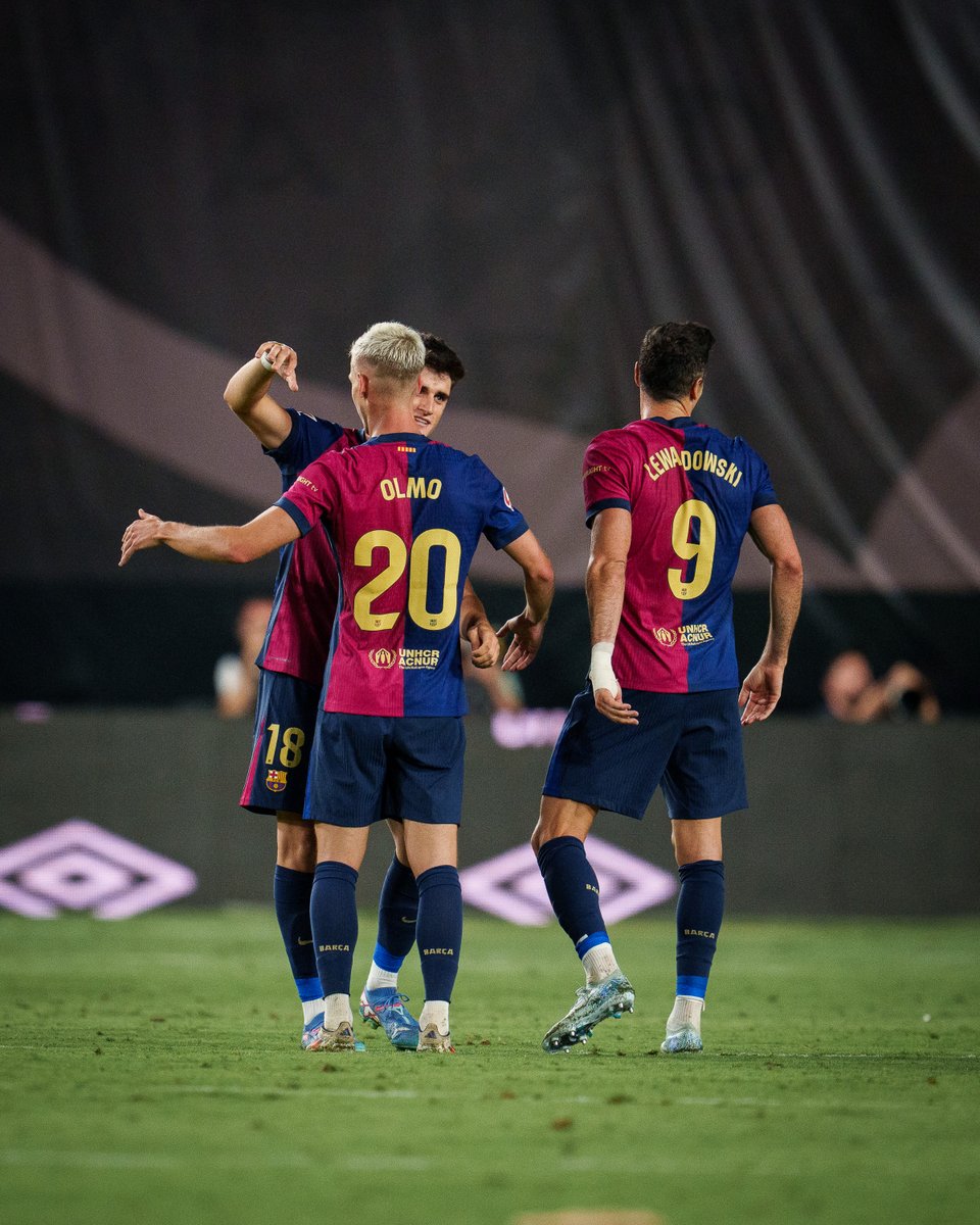 FCBarcelona's tweet photo. A perfect debut

📸 @whitebit https://t.co/F6Sqiv2oYF