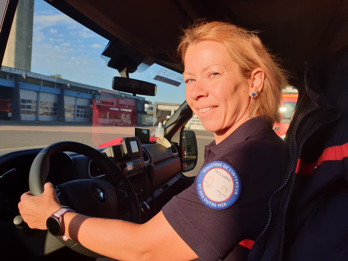 Nos 6 sapeurs-pompiers volontaires répondent présent pour les #JeuxParalympiques ! Destination la capitale pour renforcer les @pompiersparis #Fierté #sdis14 #prefet14 <a href="/Paris2024/">Paris 2024</a>
