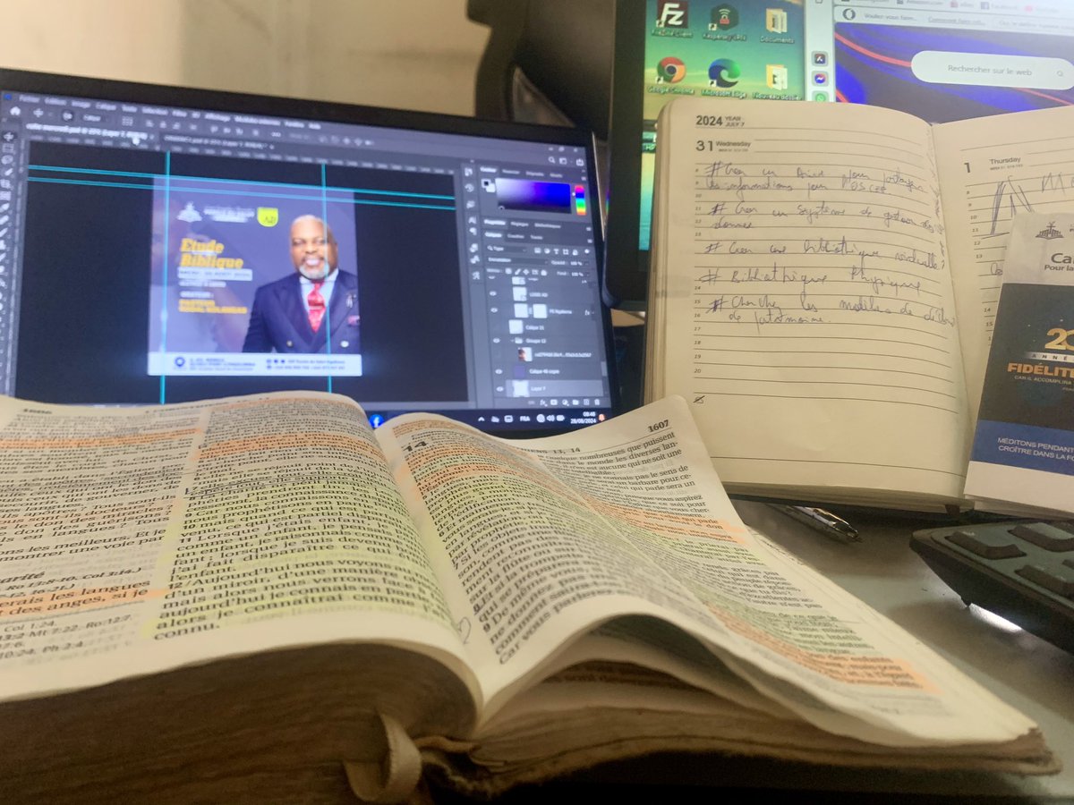 FmmbTheBarnabas's tweet photo. Voici le commencement de la sagesse: Acquiers la sagesse, Et avec tout ce que tu possèdes acquiers l’intelligence.
Proverbes 4:7
#francismupemba #francoismupemba #fmmb #the_barnabas #quote #bible #savoir #connaissance https://t.co/X4y5c3WTKe