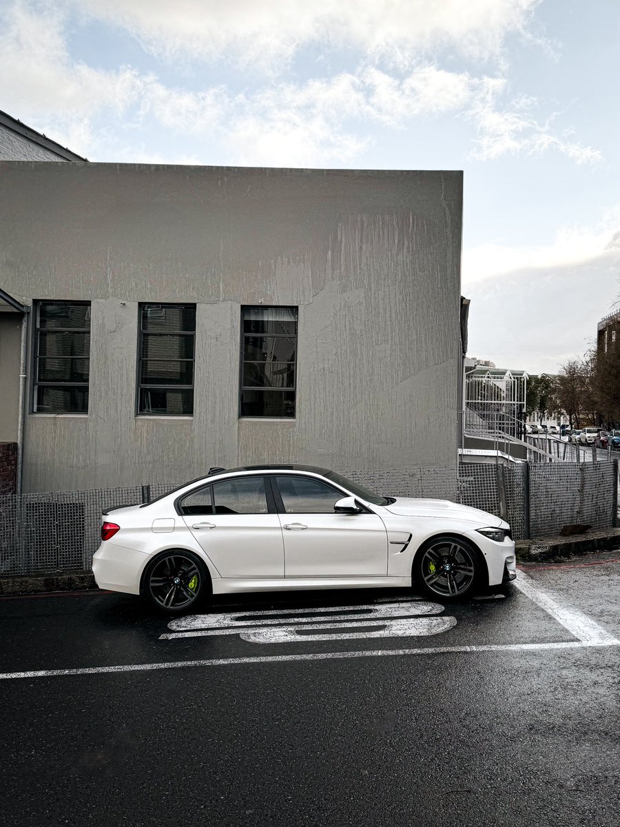 simonluckhoff's tweet photo. Very cool to see a daily driven F80. Painted diffuser ✅ https://t.co/xb84SmqqFH