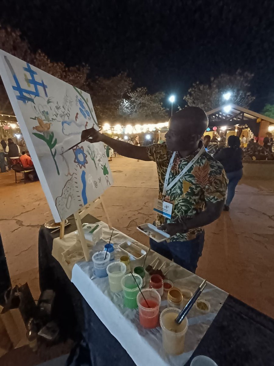 IAIAsa_Comms's tweet image. The IAIAsa 2024 conference kicked off last night with a cocktail evening - Conference Chair Tshinanne Mutshatshi added his artistic flair to the group artwork. We can&apos;t wait to see the final product! 

 #IAIAsaConference2024 #ConferenceArt #NetworkingEvening  #CocktailEvening