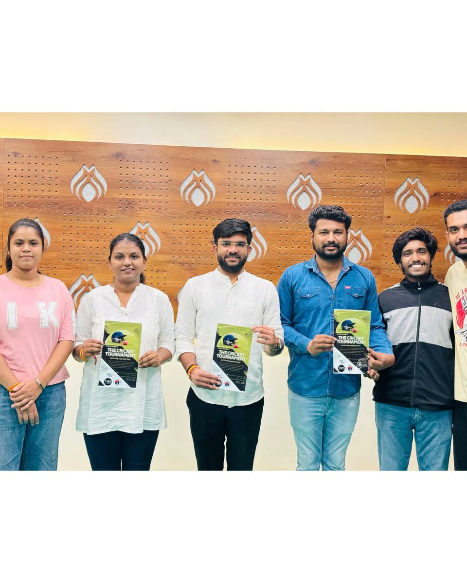 राष्ट्रीय खेल दिवस के अवसर पर खेलो भारत उज्जैन एवं WFS द्वारा नॉकआउट टर्फ क्रिकेट टूर्नामेंट का आयोजन किया जा रहा है, जिसका पोस्टर विमोचन अभाविप कार्यालय उज्जैन पर किया गया जिसमे विभाग संगठन मंत्री पियूष सोनी जी उपस्थित रहे।