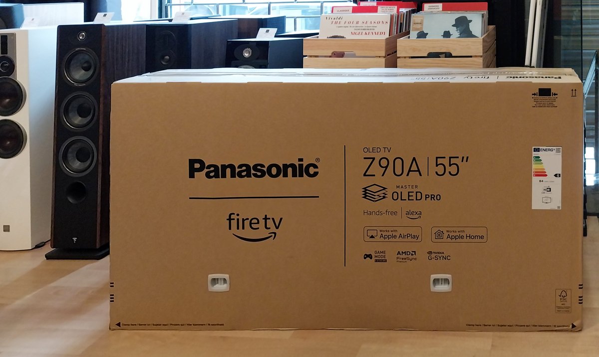 hifimage53's tweet photo. "l'écran est vraiment magnifique"
Ça c'est ce que nous a écrit notre client après déballage de son écran #Panasonic #Oled gamme 2024 pour remplacer son #Plasma de 2007...
Bon, là vous ne voyez que le carton mais allez voir les vidéos de @ppgarcia75 ça vous confirmera 😉 https://t.co/Fn8oJNuHL5