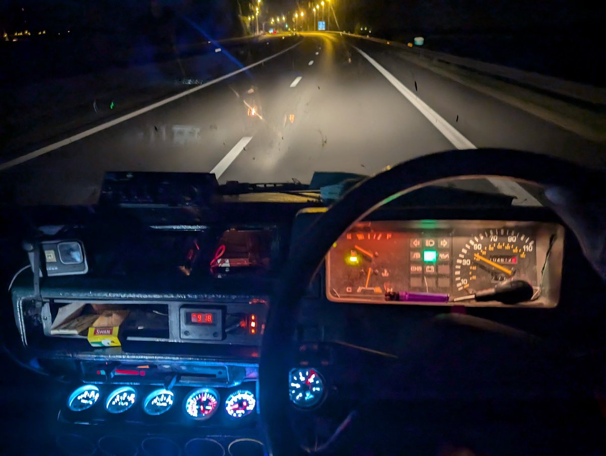 gearknobs_'s tweet image. Driving from London to Cape Town: Day 1 Update. 

Slow progress with a few cooling issues, but we’re off the mark! 

#LondontoCapeTown #gearknobs #overlanding #cars