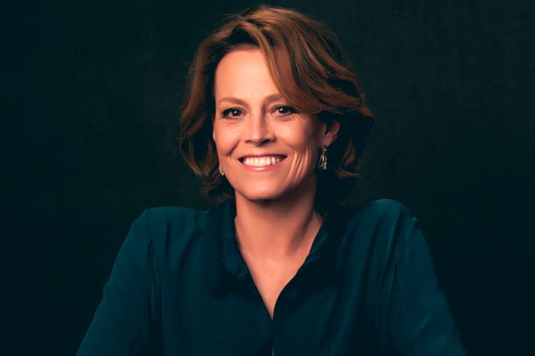 CellPortraits's tweet photo. #speciali #venezia81 #dailyprogram #28agosto + #consegnapremio #LeoneDOroallaCarriera #sigourneyweaver https://t.co/ZGAsrePseQ https://t.co/WTxms5h10T