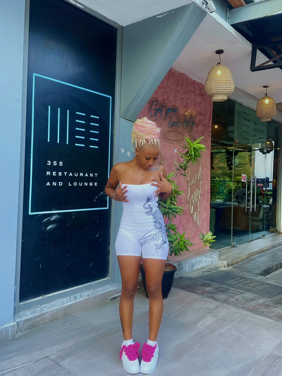 badgeh__'s tweet photo. Too Hot to handle🥵🤭 https://t.co/gVRy61Tc2h