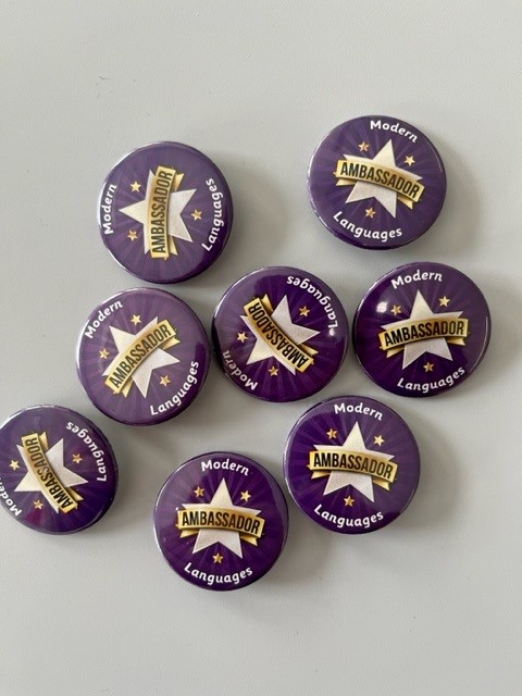 modern_perth's tweet photo. 1st Meeting of the session with our fantastic Modern Languages Ambassadors @perthacademy Upcoming plans below:
- Foreign Film club (Monthly)
- Digital learning support (Weekly)
- Duolingo Competition and reward
- Quiz for #Europeandayoflanguages
#leadershipoflearning https://t.co/R8TSPiVoi4