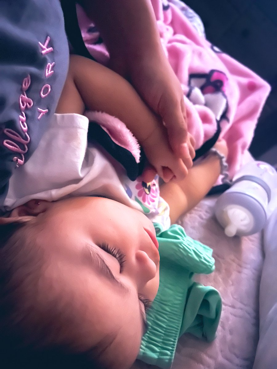 mmartinez_31's tweet photo. wouldn’t trade this for the world 🤞🏾#gn ❤️ https://t.co/eSPJozgIPu