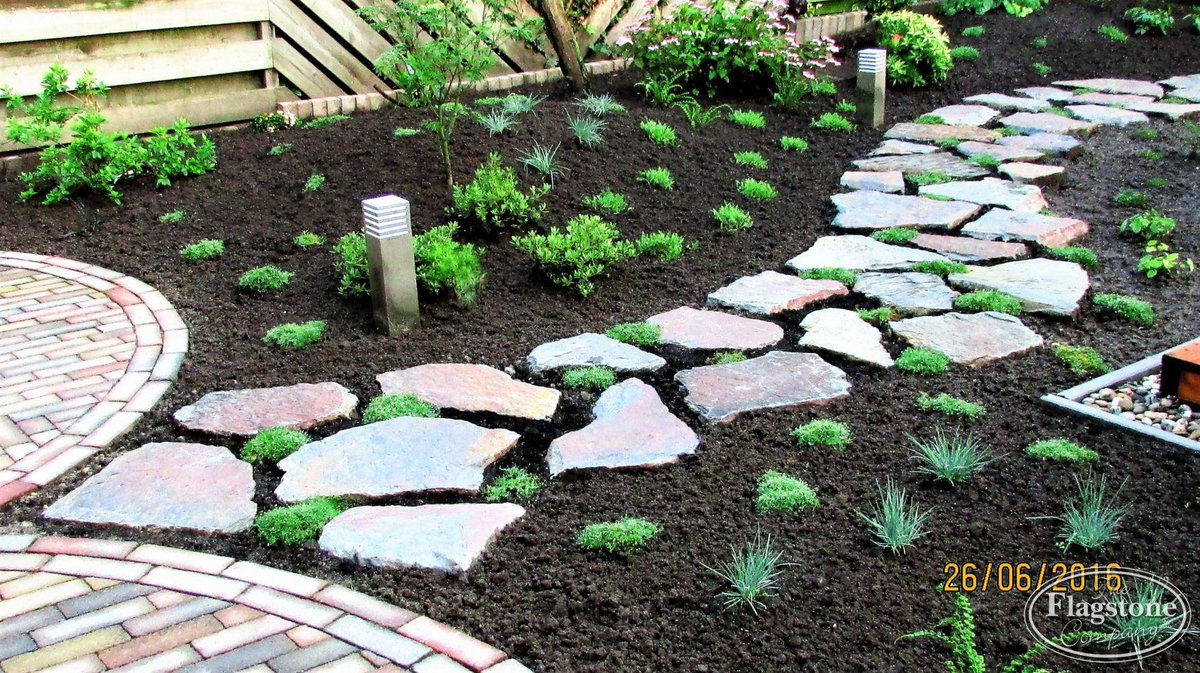 OneFallenAngelM's tweet image. "The most rewarding trails are the ones we make for ourselves. Those are ones we can leave behind for others to follow." #MyPath 🚶🏼‍♀️😊💚🎈