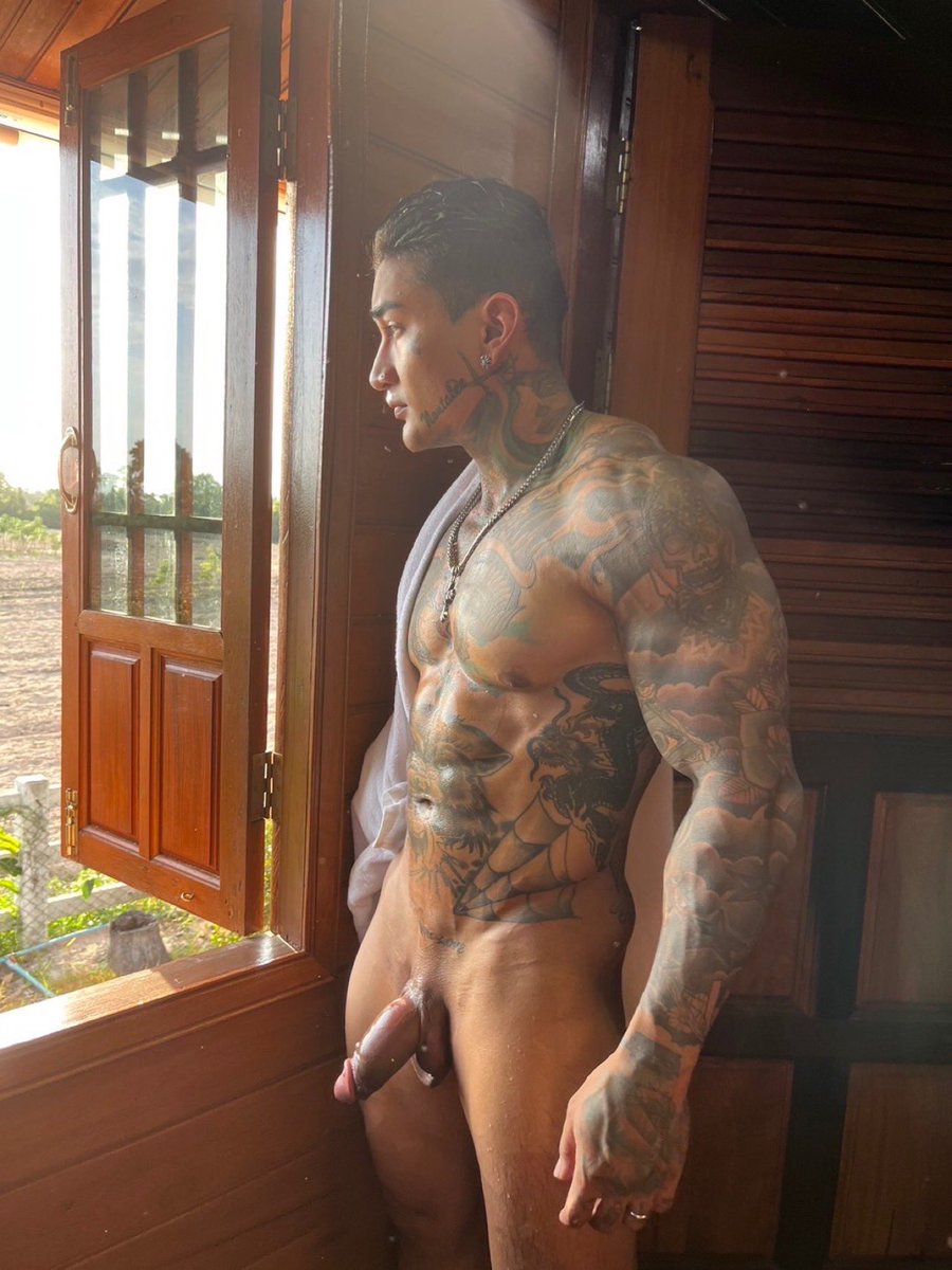 TT_4196's tweet photo. ထိုင်းဘဲ အကိတ်ကြီး ... 🍆🍆🍆 🫦 https://t.co/DQkuvfVSsF