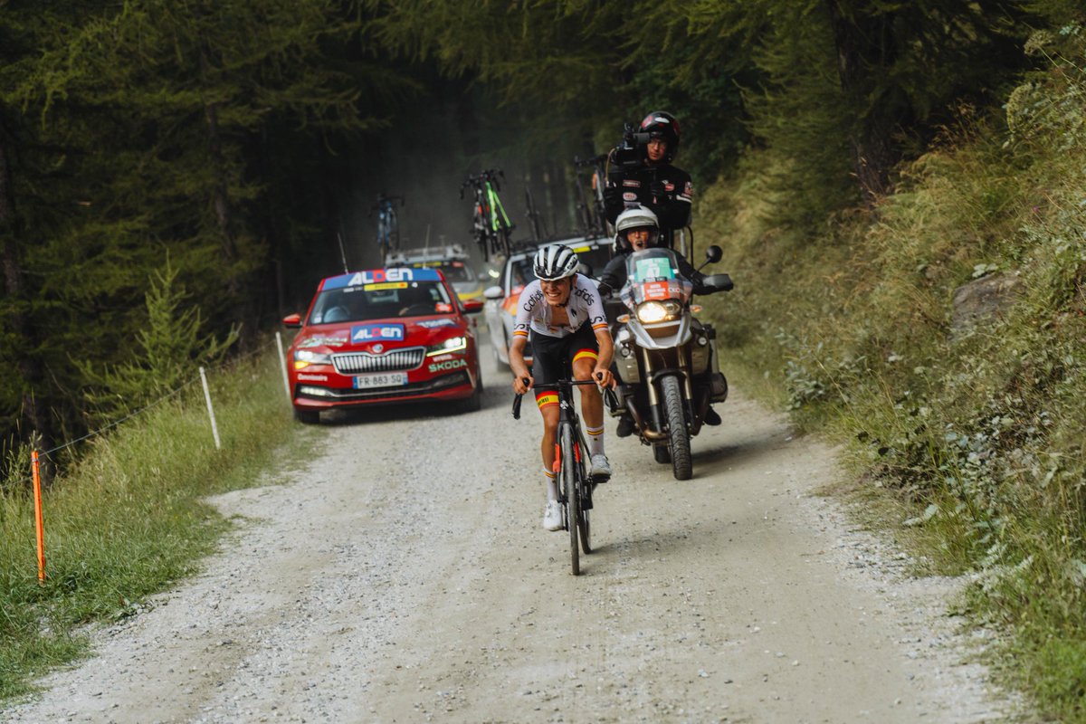 📹 Live on Eurosport 

Demain, jeudi 29 aout, retrouvez le résumé final de 45 minutes du Tour de l’Avenir 2024, Hommes et Femmes.

🔴 13h00 (juste avant La Vuelta) 

#TDAV #TourdelAvenir ✨