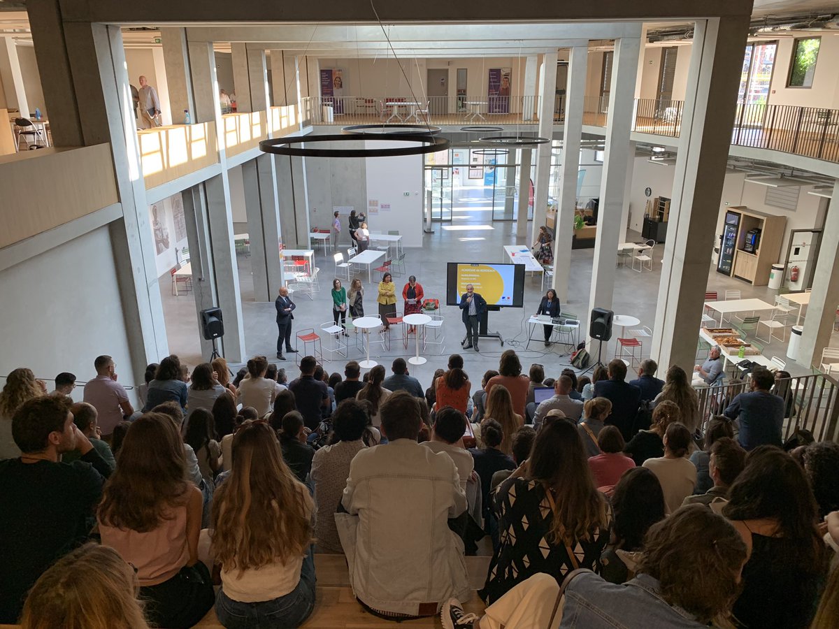 ISFECfa's tweet image. Cette semaine, c’est la rentrée pour nos lauréats des concours des académies de Bordeaux Limoges et Poitiers en présence des inspecteurs. 

Bienvenue et bonne rentrée à tous dans vos établissements ! #formation #isfec #enseignants