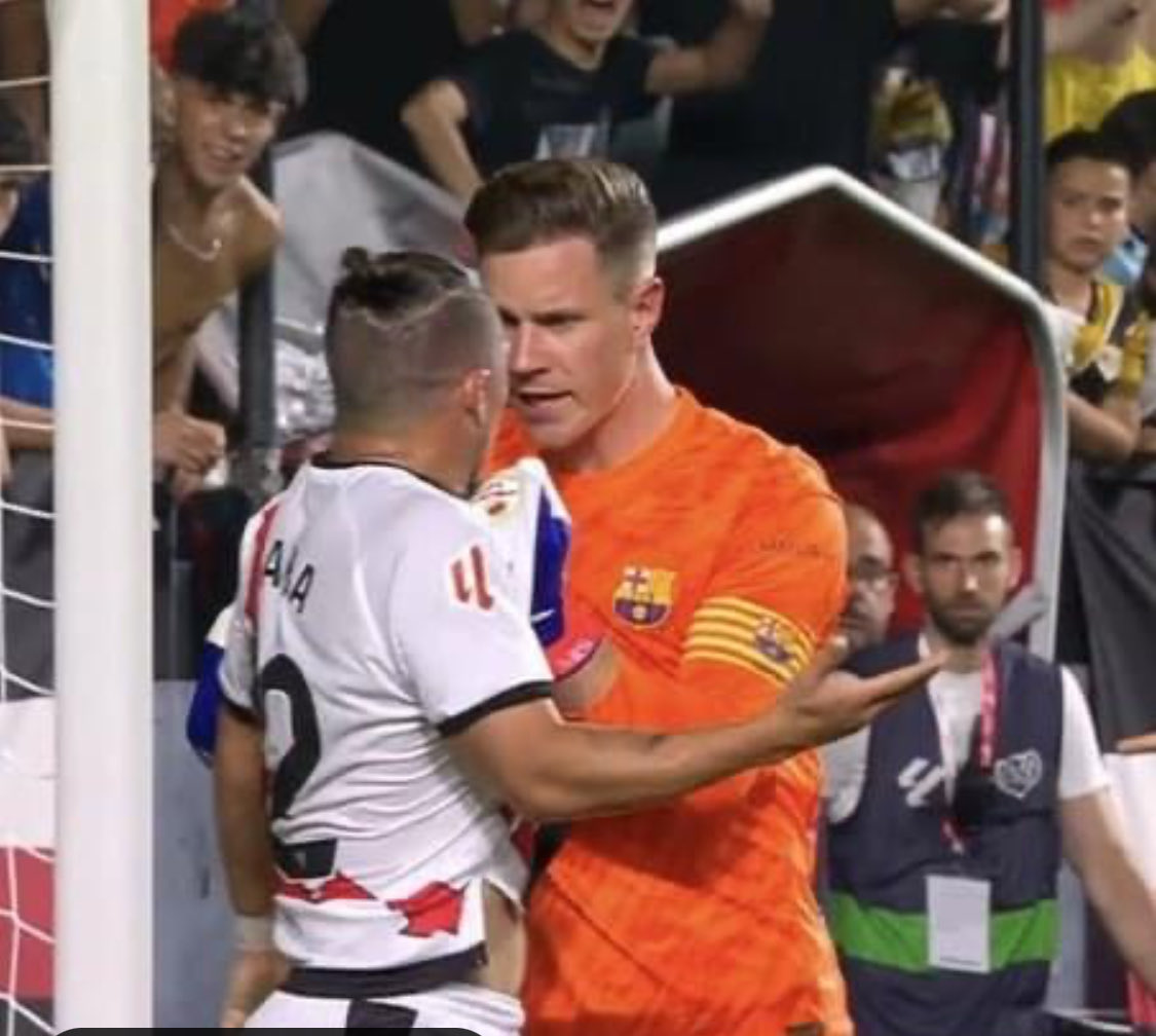 Si esto lo hace Vinicius, lo mínimo que algunos señores/as del Chiringuito/Chiricirco, pedirían CÁRCEL!!