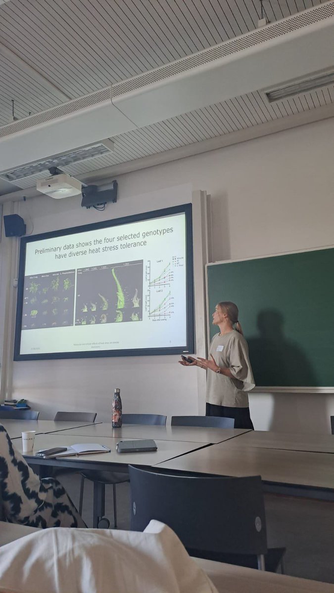 nathy_go_7's tweet photo. Yesterday, two of our brilliant PhDs (from #FDFE team) presented their work at the 12th Utrecht PhD Summer School “Environmental Signaling in Plants”. Great job Emilia and Eline! https://t.co/apMJQukQNl