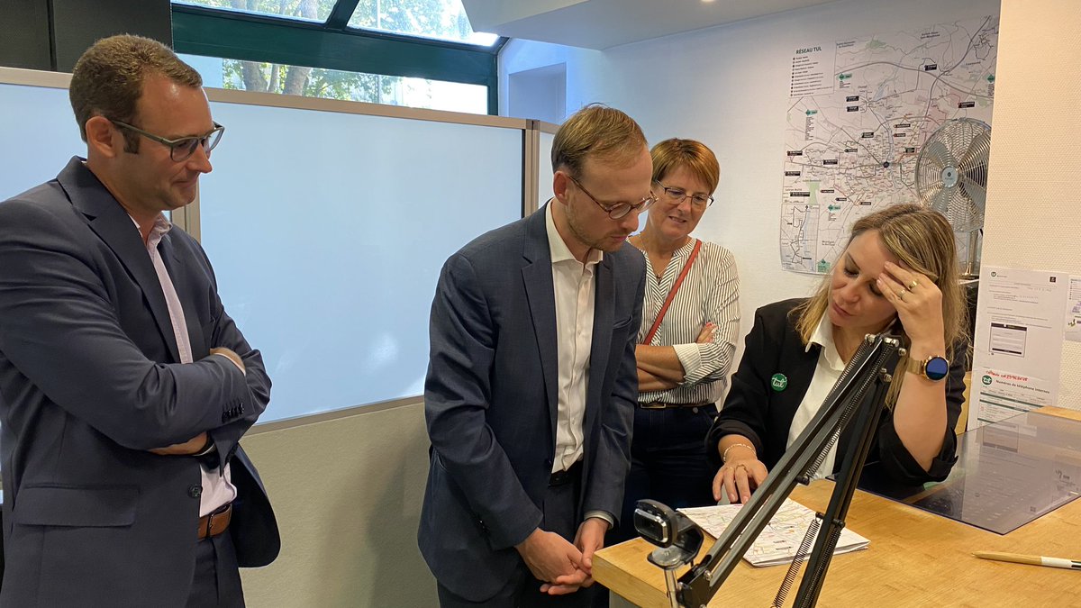 Vous avez une question❓

📍 N'hésitez pas à venir vous renseigner à l’ Espace TUL, 11 Allée du Vieux Saint Louis à <a href="/Laval_la_Ville/">Laval la Ville</a>

Le personnel <a href="/TUL_Actu/">TUL Actu</a> vous accueille et accompagne dans vos démarches (informations, abonnements).

￼☎️ 02 43 53 00 00
💻 tul-laval.com/contact/nous-c…