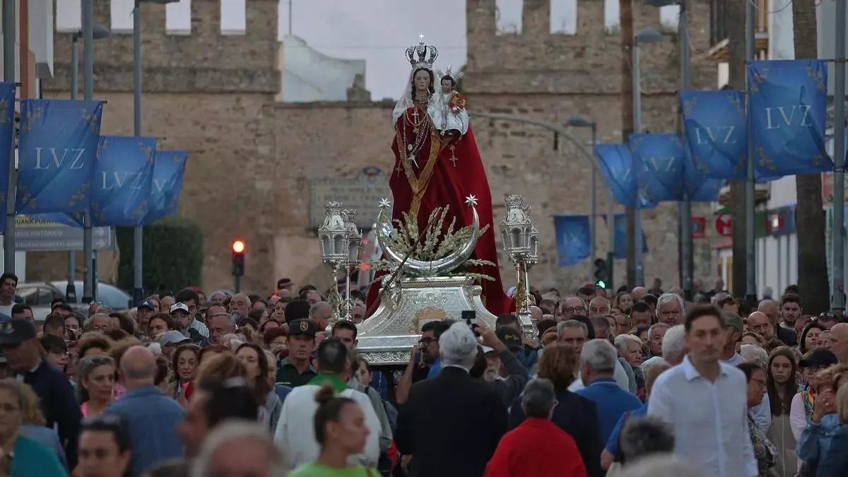 Tarifa se Prepara para Celebrar los Cultos en Honor a María Santísima de la Luz en Septiembre