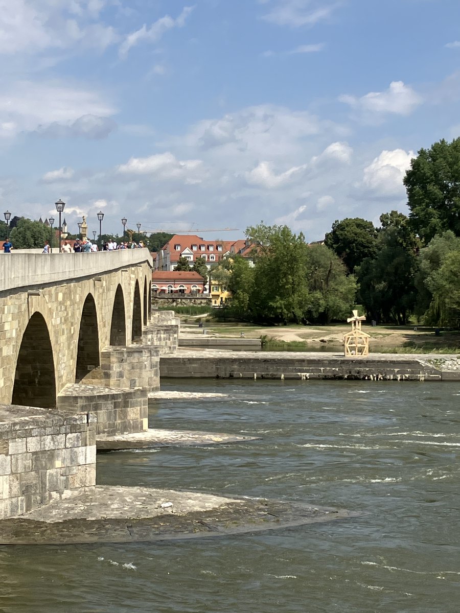 ICPDR_ORG's tweet photo. 🎉 On 28.06.24, Regensburg hosted a fantastic event blending WORLD HERITAGE REVISITED with #DanubeDay. The celebration was a vibrant mix of culture &amp; collaboration, featuring members &amp; friends of donumenta e.V., city officials, &amp; Regensburg Water Management Office. @STMUV_Bayern https://t.co/HzhMmOWCpa