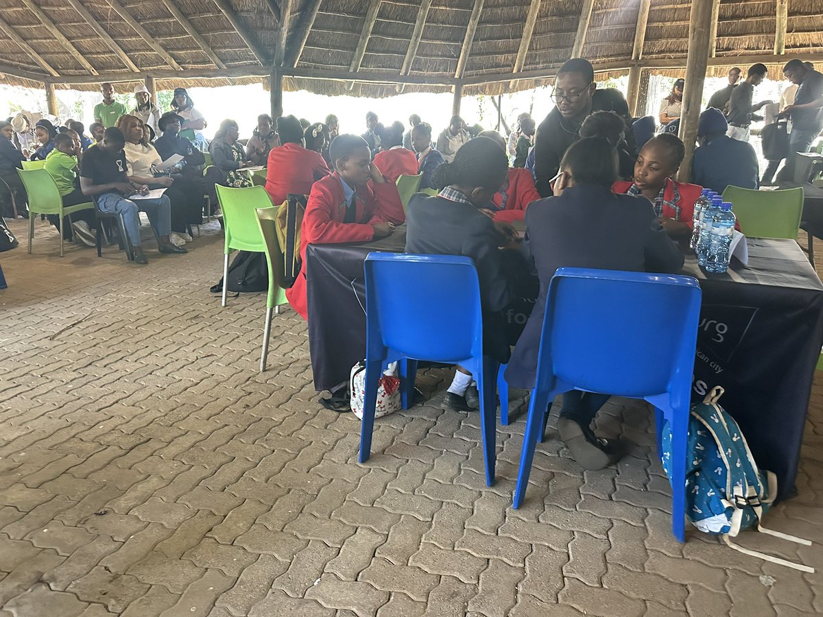 JoburgParksZoo's tweet image. 7 Regions, 18 Schools, over 70 learners = Future Coders, Smart Citizens, Animal Lovers
#JoburgCares #JoburgYouth #Smartcoders